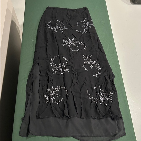 Merona Black Maxi Skirt with White Floral Design - Picture 1 of 2